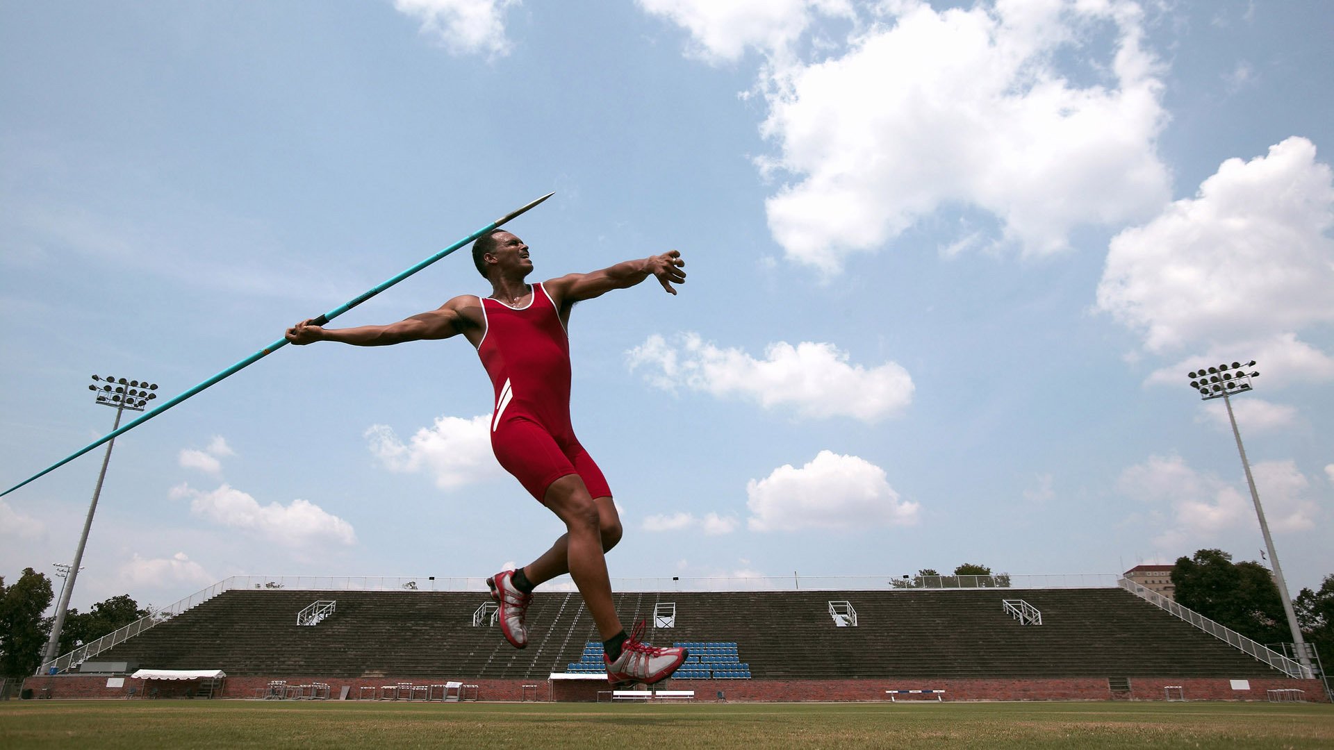 希腊男队自由泳短程发挥出色，希腊游泳队5人确诊